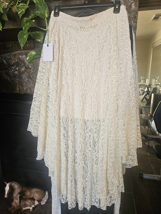 Joyfolie Dresses & Skirts - JoyFolie Lace Tiered Skirt - M